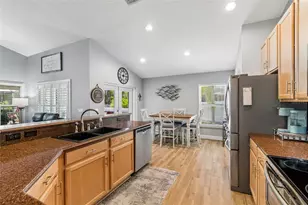 11129 Bridgecreek Dr, Riverview, FL 33569 - Photo 12