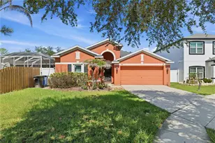 704 Parsons Pointe St, Seffner, FL 33584 - Photo 2