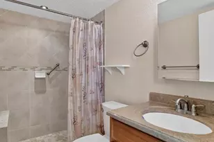3595 40th Ave S, Saint Petersburg, FL 33711 - Photo 16