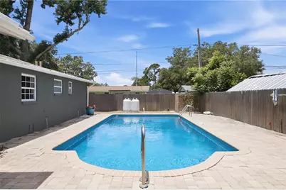 8536 Quail Road, Seminole, FL 33777 - Photo 4