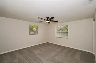 2614 E Cayuga St, Tampa, FL 33610 - Photo 10