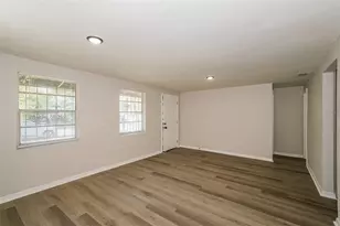 2614 E Cayuga St, Tampa, FL 33610 - Photo 2