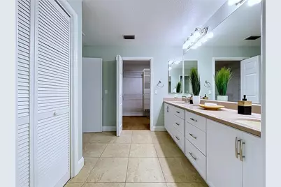 1711 Magdalene Manor Drive, Tampa, FL 33613 - Photo 56