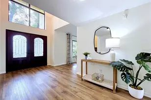 1711 Magdalene Manor Dr, Tampa, FL 33613 - Photo 16