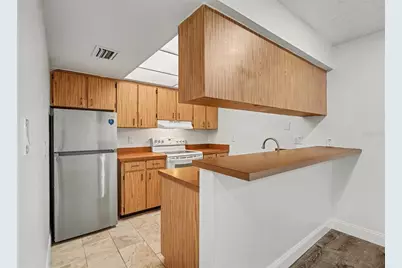 9208 N Connechusett Road #C, Tampa, FL 33617 - Photo 14