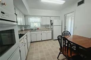 2292 Costa Rican Dr, Clearwater, FL 33763 - Photo 2