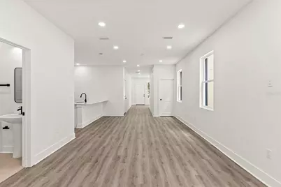 2806 N 29th Street #2, Tampa, FL 33605 - Photo 12