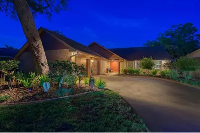 11311 Linbanks Place, Tampa, FL 33617 - Photo 2