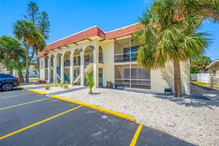 8012 Blind Pass Rd, Saint Petersburg, FL 33706 - Photo 16