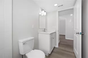 7950 Blind Pass Rd, Saint Petersburg, FL 33706 - Photo 16