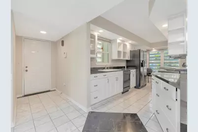 7871 Sailboat Key Boulevard S #108, Saint Petersburg, FL 33707 - Photo 18