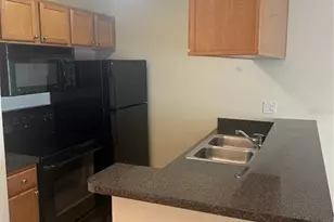 220 Lake Parsons Green, Brandon, FL 33511 - Photo 8