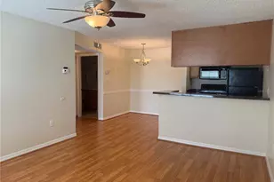 220 Lake Parsons Green, Brandon, FL 33511 - Photo 6