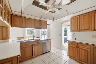 1680 Fox Rd, Clearwater, FL 33764 - Photo 36