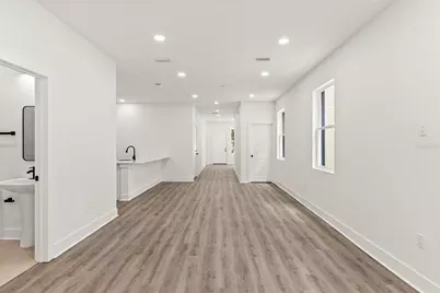 2808 N 29th Street #2, Tampa, FL 33605 - Photo 10