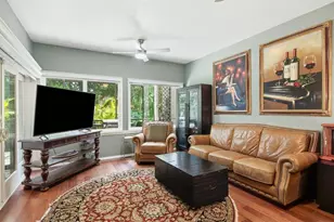 2631 Royal Liverpool Dr, Tarpon Springs, FL 34688 - Photo 18
