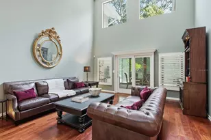 2631 Royal Liverpool Dr, Tarpon Springs, FL 34688 - Photo 2