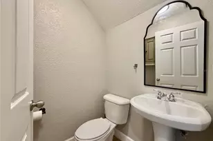 526 101st Ave N, Saint Petersburg, FL 33702 - Photo 10