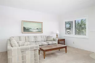 5090 Bay Street NE, Saint Petersburg, FL 33703 - Photo 4