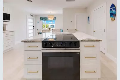 480 S Bayshore Drive, Madeira Beach, FL 33708 - Photo 10