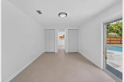 4711 W Lawn Avenue, Tampa, FL 33611 - Photo 28