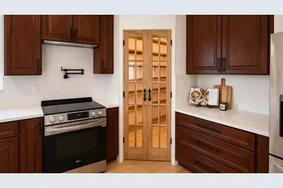 2697 66th Terrace S, Saint Petersburg, FL 33712 - Photo 8