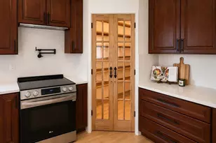 2697 66th Terrace S, Saint Petersburg, FL 33712 - Photo 8