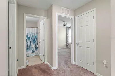 7512 Wallflower Trail, Wesley Chapel, FL 33545 - Photo 38