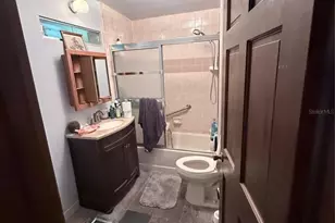 2332 W Oak St, Kissimmee, FL 34741 - Photo 8