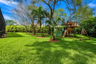 2280 MacKenzie Ct, Clearwater, FL 33765 - Photo 36