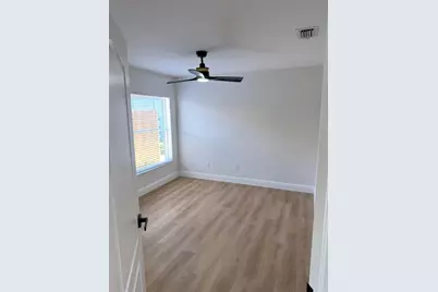 245 Chardonnay Place, Valrico, FL 33594 - Photo 8