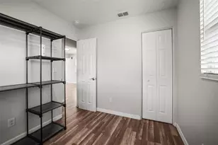 2601 16th Ave N, Saint Petersburg, FL 33713 - Photo 14