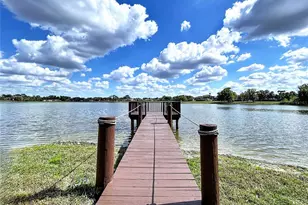 2881 Hammock Dr, Plant City, FL 33566 - Photo 2