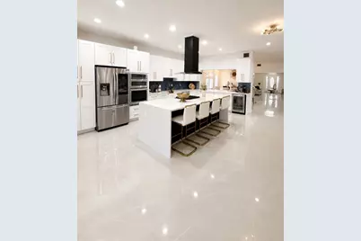 452 Bath Club Boulevard N, North Redington Beach, FL 33708 - Photo 8
