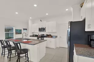 8852 Gallantree Pl, Land O Lakes, FL 34637 - Photo 6
