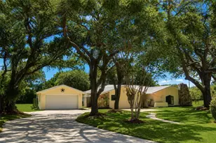 18923 Rolling Oak Dr, Hudson, FL 34667 - Photo 2