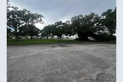 3981 Maceachen Boulevard #330, Sarasota, FL 34233 - Photo 24