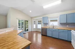 4532 Wild Plum Ln, Lutz, FL 33558 - Photo 6