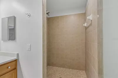12033 Gandy Boulevard N #151, Saint Petersburg, FL 33702 - Photo 32