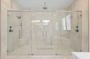 805 W Indiana Ave, Tampa, FL 33603 - Photo 22