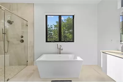 805 W Indiana Avenue, Tampa, FL 33603 - Photo 20