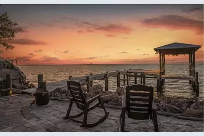 3528 W Shell Point Road, Ruskin, FL 33570 - Photo 2