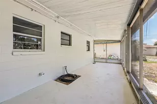 104 E Grapefruit Cir, Clearwater, FL 33759 - Photo 16