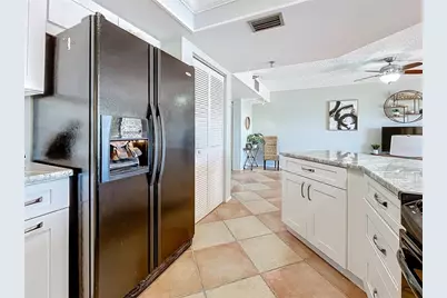 1750 Harbor Place S #104, South Pasadena, FL 33707 - Photo 10