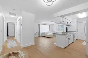 1318 S Hillcrest Ave, Clearwater, FL 33756 - Photo 10