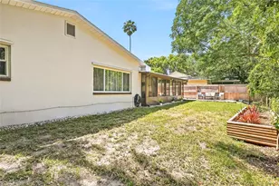 1318 S Hillcrest Ave, Clearwater, FL 33756 - Photo 32