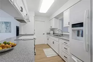 1318 S Hillcrest Ave, Clearwater, FL 33756 - Photo 12