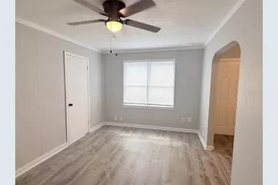 776 27th Avenue N, Saint Petersburg, FL 33704 - Photo 2