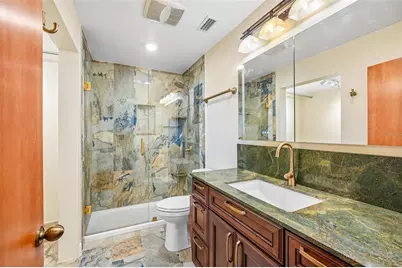 300 90th Avenue NE, Saint Petersburg, FL 33702 - Photo 38