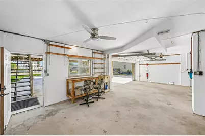 300 90th Avenue NE, Saint Petersburg, FL 33702 - Photo 46